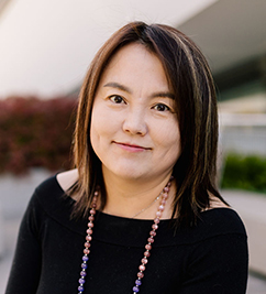 headshot of grace li